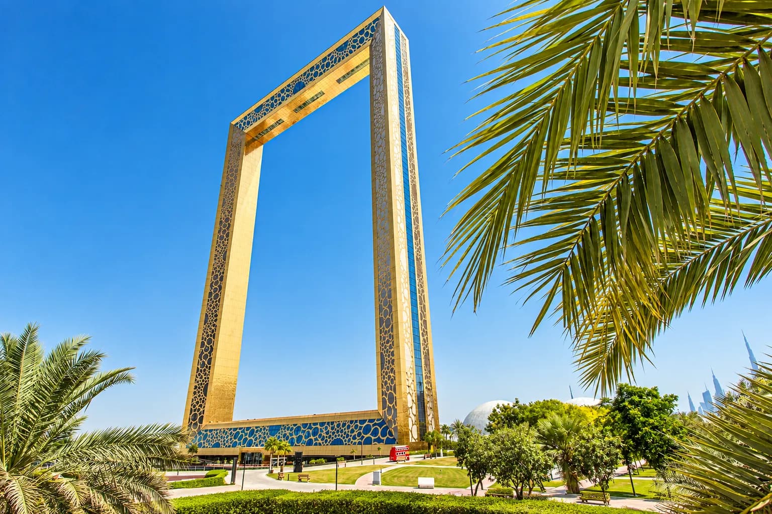 The complete guide to Dubai Frame: tickets, timings and living nearby